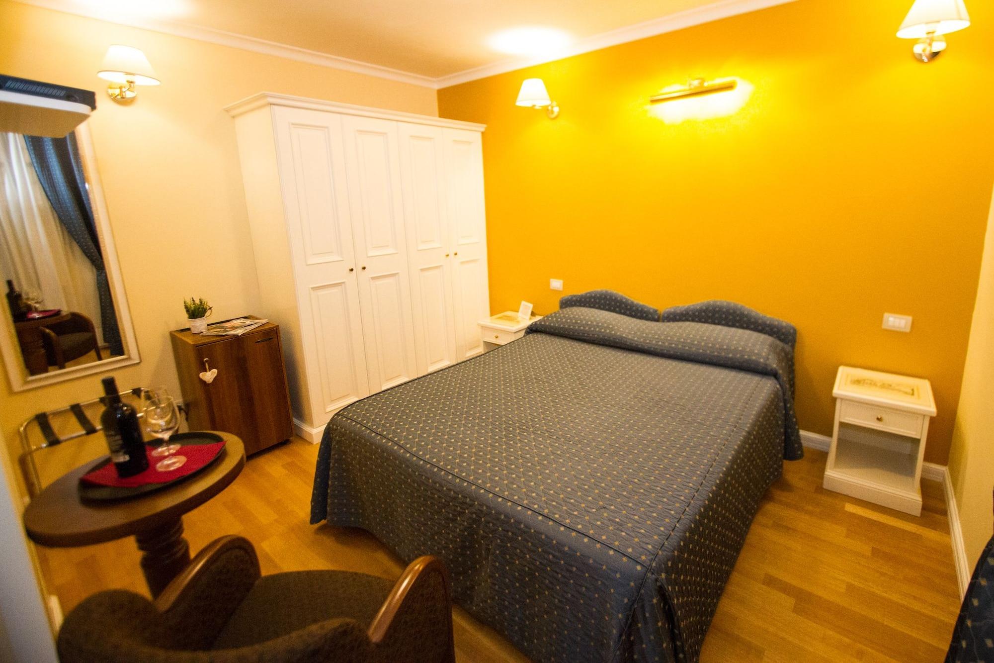 Flann O'Brien Rooms Roma Ngoại thất bức ảnh